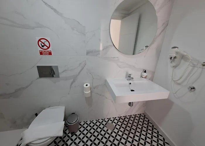 Διαμέρισμα Homeforguest Con Terraza Y Piscina En